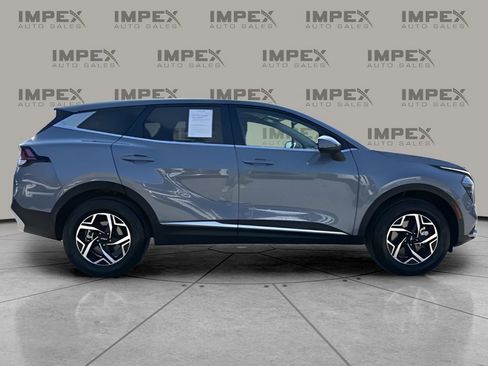 Used 2025 Kia Sportage LX image 6