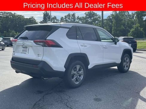 Used 2024 Toyota RAV4 XLE AWD/4WD image 5