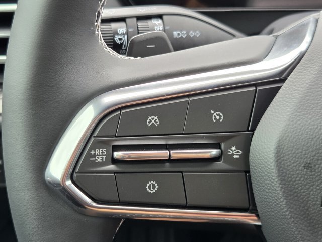 New 2027 Chevrolet Traverse LT w/ Midnight/Sport Edition AWD/4WD image 15