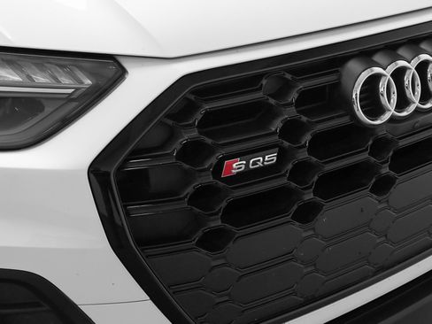 Used 2021 Audi SQ5 Prestige image 17