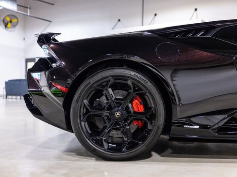 Used 2024 Lamborghini Huracan Tecnica RWD image 27