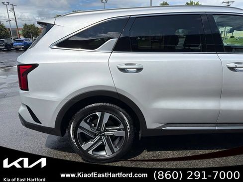 Certified 2023 Kia Sorento EX AWD/4WD image 7