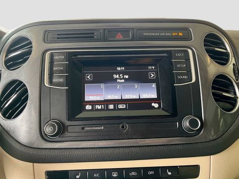 Used 2016 Volkswagen Tiguan S FWD image 14