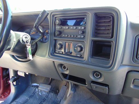 Used 2005 Chevrolet Silverado 1500 LS w/ Light Duty Power Package image 20