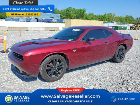 Used 2018 Dodge Challenger SXT w/ Blacktop Package RWD image 1