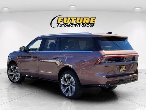 New 2026 Lincoln Navigator L Black Label AWD/4WD image 5