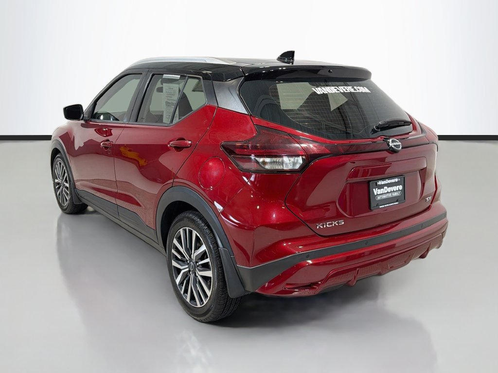 Used 2023 Nissan Kicks SV FWD image 7