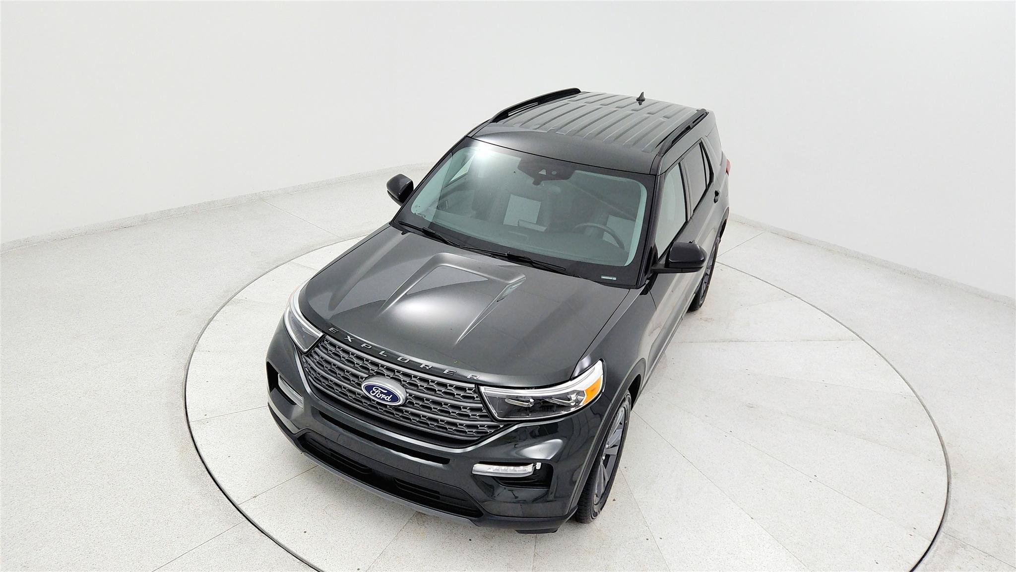 Used 2024 Ford Explorer XLT RWD image 35