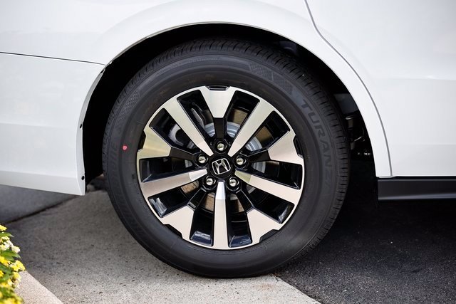 New 2027 Honda Odyssey EX-L image 18