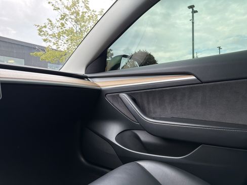Used 2023 Tesla Model 3 Standard Range RWD image 22