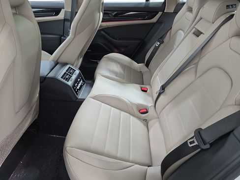 Certified 2025 Porsche Panamera 4 AWD/4WD image 24