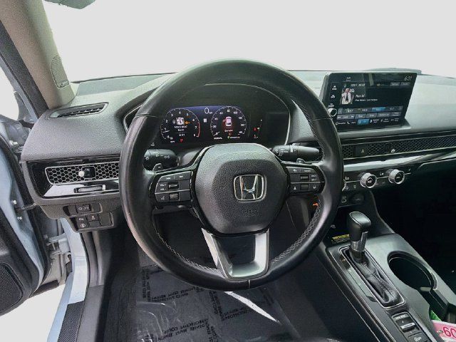 Used 2022 Honda Civic Touring image 11