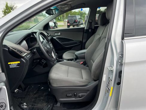 Used 2017 Hyundai Santa Fe Sport FWD image 12