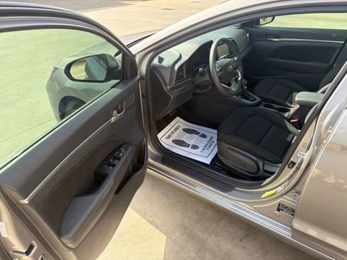 Used 2020 Hyundai Elantra SEL w/ Cargo Package (C1) FWD image 10