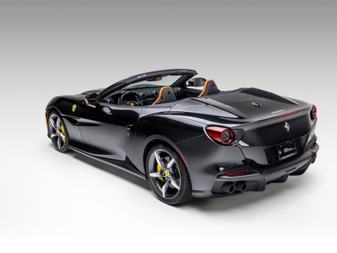Certified 2023 Ferrari Portofino M RWD image 13