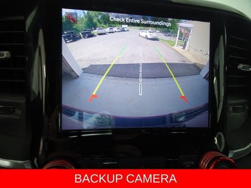Used 2022 RAM 1500 Laramie AWD/4WD image 17