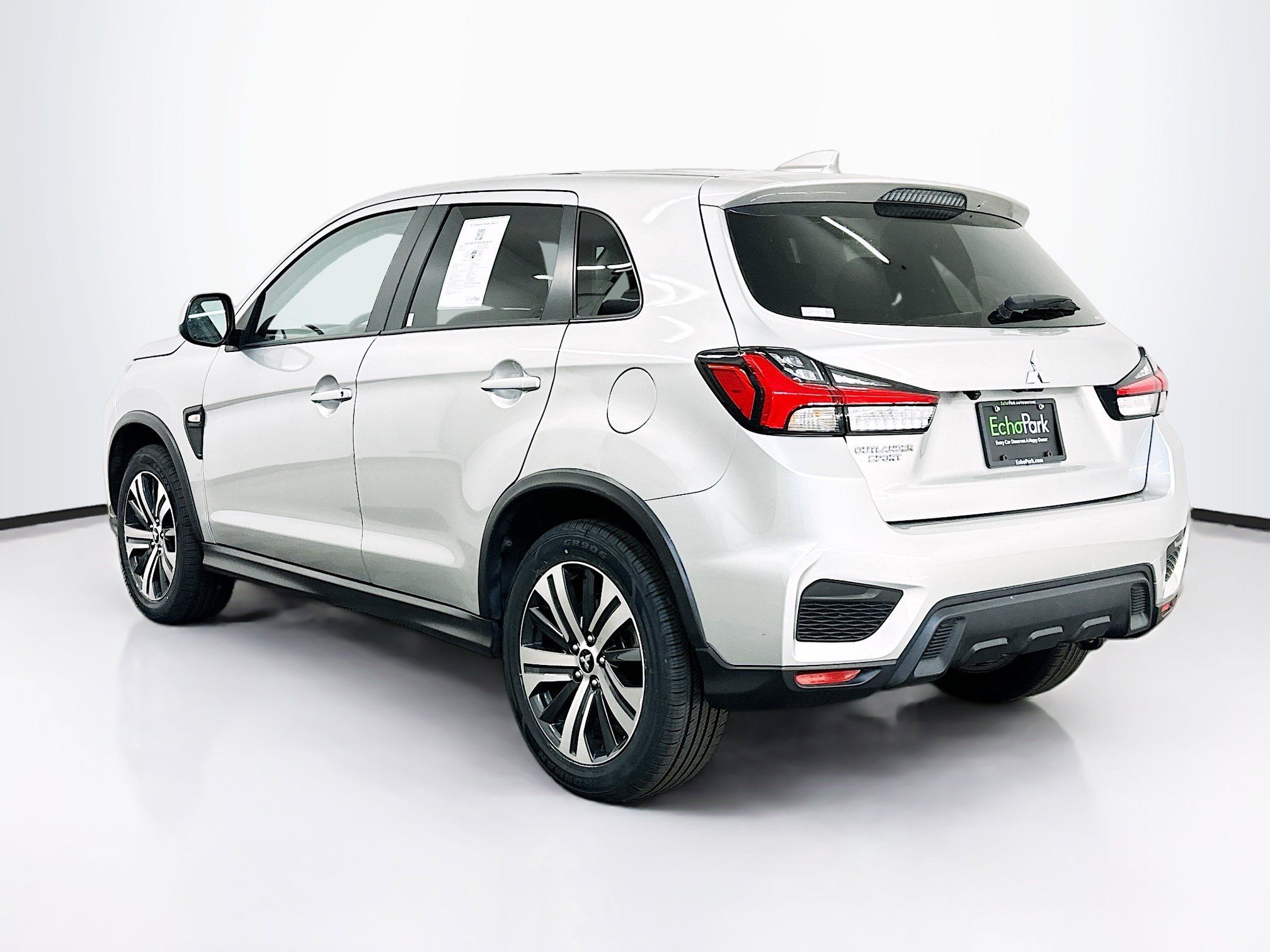 Used 2025 Mitsubishi Outlander Sport ES AWD/4WD image 5