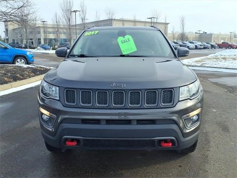 Used 2017 Jeep Compass Trailhawk w/ Navigation Group image 2