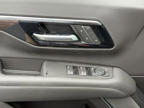 New 2026 Chevrolet Suburban LT w/ Comfort Package AWD/4WD image 12