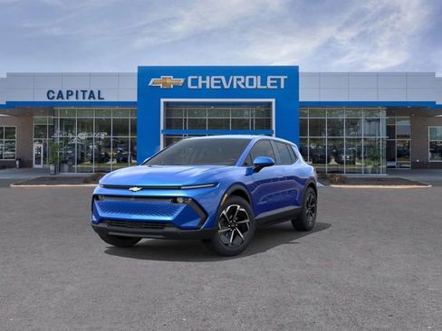 New 2026 Chevrolet Equinox EV LT image 8