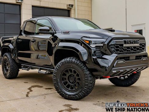 Used 2025 Toyota Tacoma TRD Pro w/ Tow Tech Package AWD/4WD image 1