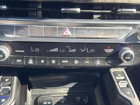Used 2024 Kia Telluride SX FWD image 21