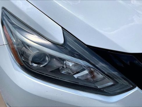 Used 2018 Nissan Altima 2.5 SR w/ SR Midnight Edition FWD image 27