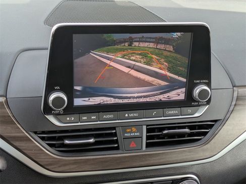 Certified 2023 Nissan Altima 2.5 SV image 25