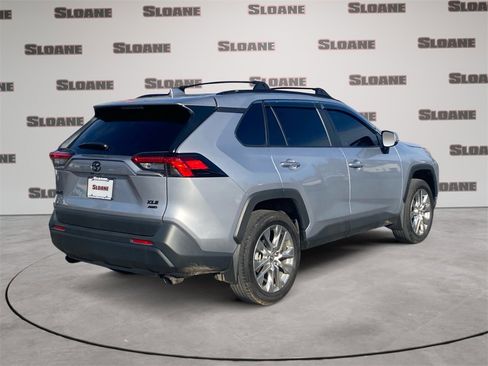 Used 2024 Toyota RAV4 XLE Premium image 5