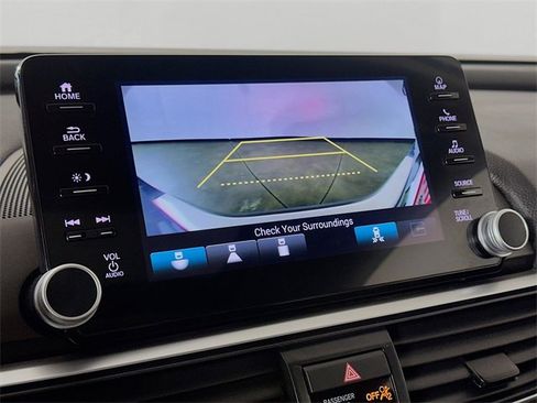 Certified 2022 Honda Accord Touring image 11