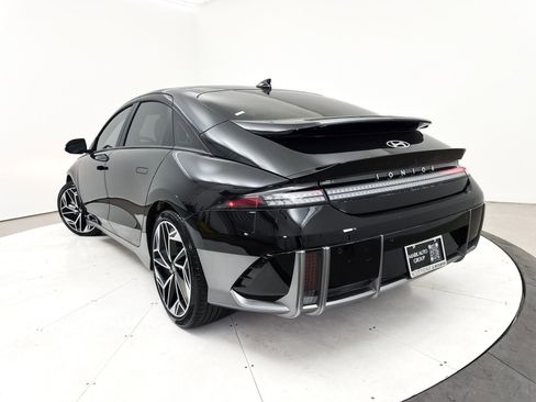 Used 2024 Hyundai Ioniq 6 SEL RWD image 2