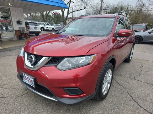 Used 2015 Nissan Rogue SV w/ SV Premium Package image 1