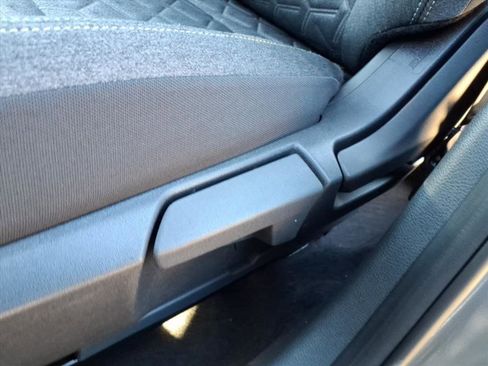 New 2026 Nissan Kicks SV w/ SV Premium Package image 25