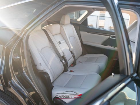 Used 2021 Lexus RX 350L FWD w/ Premium Package image 18