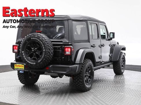 Used 2023 Jeep Wrangler Unlimited w/ Cold Weather Group AWD/4WD image 5