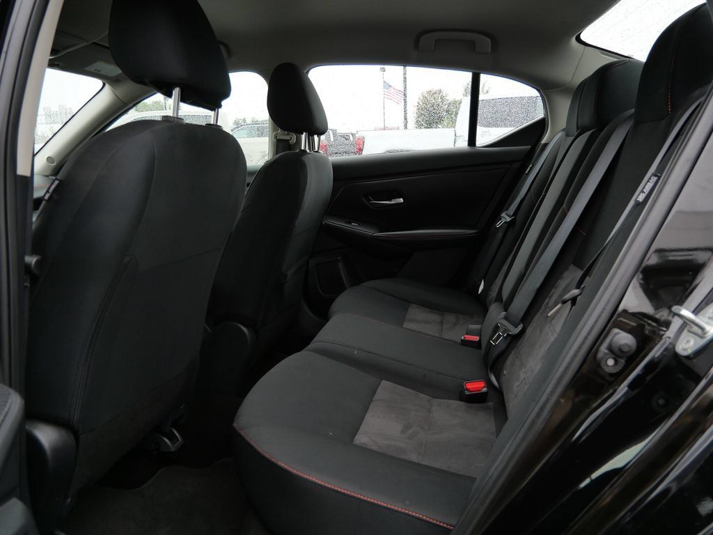 Used 2025 Nissan Sentra SR FWD image 20