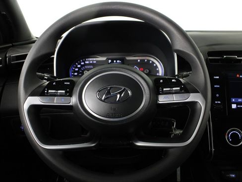 Certified 2024 Hyundai Santa Cruz SE image 10