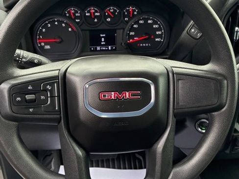Used 2025 GMC Sierra 2500 Pro image 14