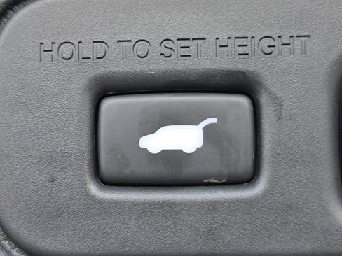 Certified 2024 Honda Pilot Touring image 27