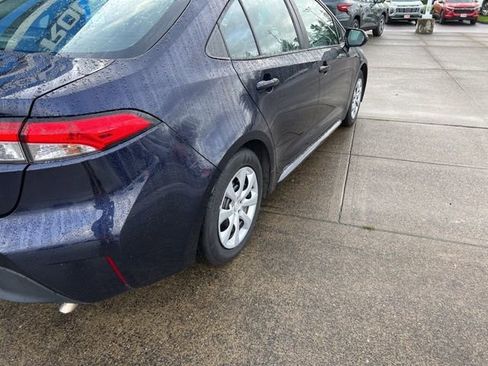 Used 2023 Toyota Corolla LE image 9