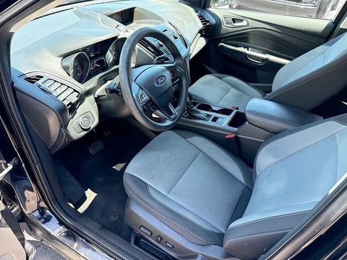 Used 2018 Ford Escape SE FWD image 23