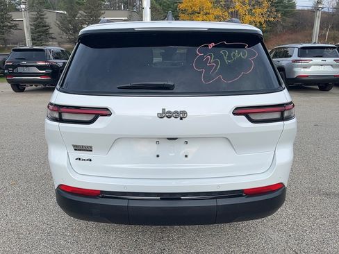 New 2025 Jeep Grand Cherokee L Altitude image 5