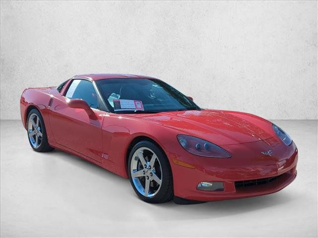 Used 2007 Chevrolet Corvette Coupe w/ Preferred Equipment Group RWD image 3