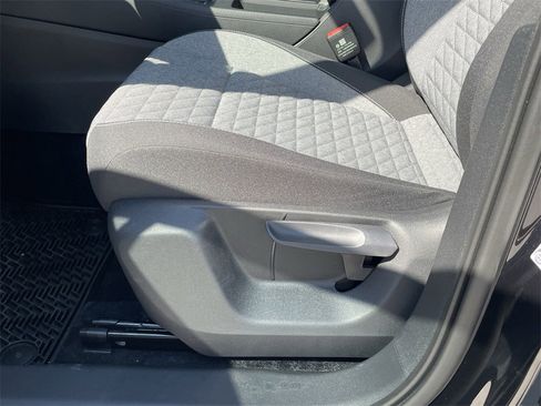 New 2025 Volkswagen Tiguan S image 13