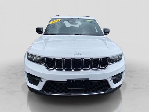 Certified 2025 Jeep Grand Cherokee Laredo X w/ Luxury Tech Group I AWD/4WD image 10