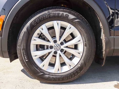 Used 2020 Volkswagen Tiguan S FWD image 14