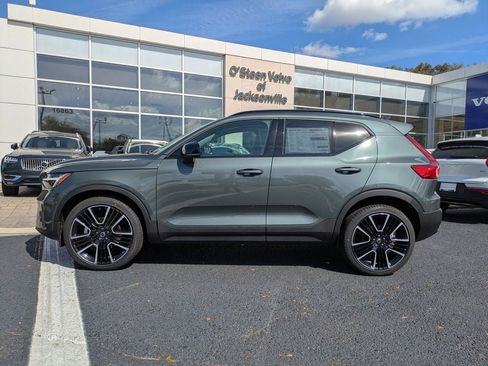 New 2026 Volvo XC40 B5 Core w/ Protection Package Premier AWD/4WD image 3