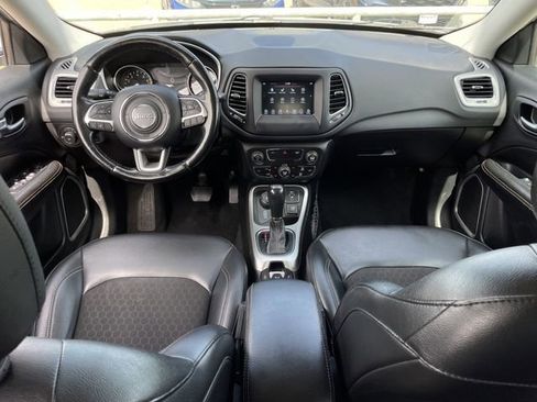 Used 2021 Jeep Compass Latitude w/ Convenience Group AWD/4WD image 10