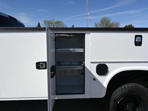 New 2026 RAM 5500 Tradesman AWD/4WD image 7