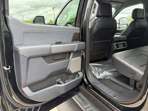 New 2026 Ford F350 Lariat w/ Black Appearance Package AWD/4WD image 10